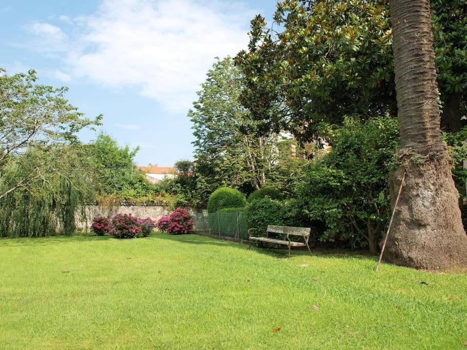 Precioso apartamento wifi, aparcamiento, piscina en Llanes Exterior foto